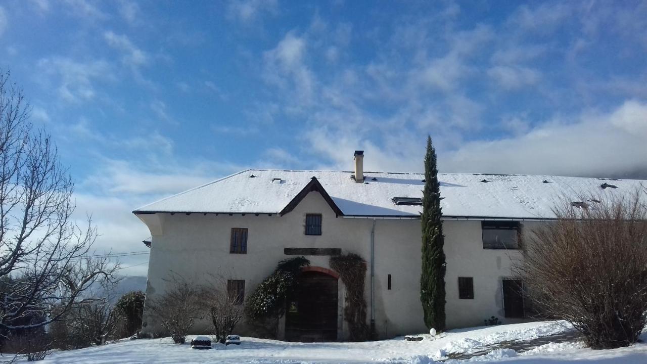 Gîte Du Porche Saint-Jean-de-la-Porte Exterior foto